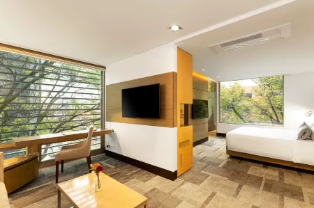 EK Hotel