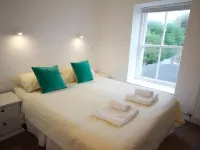 Arrandale House Hotels in Douglas