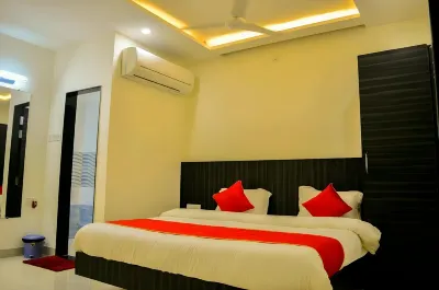 Hotel Crystal Inn-Best 3 Star Hotel in Ujjain Hotel di Gothada