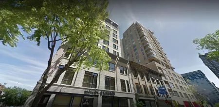 Le Dauphin Montréal Centre-Ville