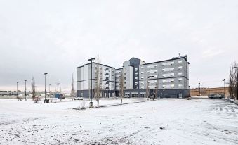 Holiday Inn Express & Suites Edmonton South