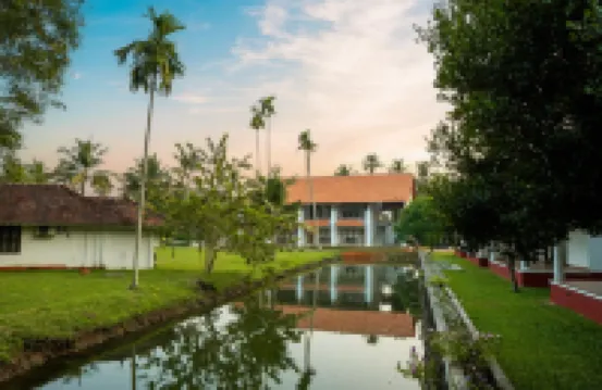 Palmgrove Lake Resort