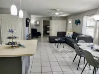 Sunshine Acre. King Master Suite & BIG Yard