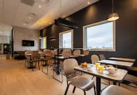 ]B&B HOTEL Valenciennes Onnaing Hotels in Vicq