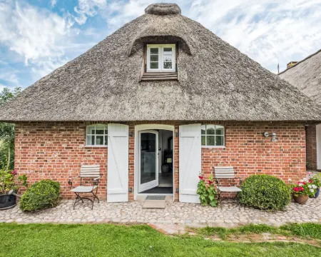 Kleine Reetdachkate Hotels in Simonsberg