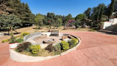 La Villafranca del Cid Hotels in Zitacuaro