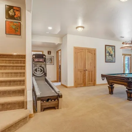 Gorgeous Estate Home on 186 Acre Ranch only minutes from Colorado Springs or AFA