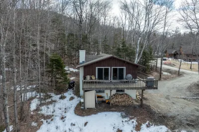 Bear Hill Cabin 4 Bedroom Cabin Hotels in Ludlow