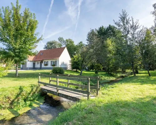 Fully self-contained cottage Hôtels à : Inxent