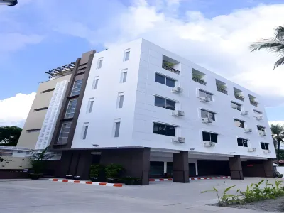 Green Paradise Hotel Hotel a Yankin Township