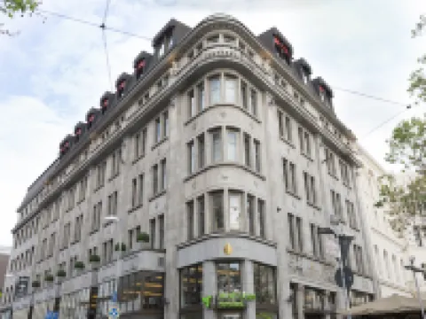 Central-Hotel Kaiserhof Hotels near Market Church Hannover