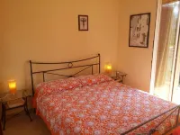 Acqua Chiara Elegant Villa with Garden with Etna View a Stone's Throw from the Sea -  Ferienhäuser