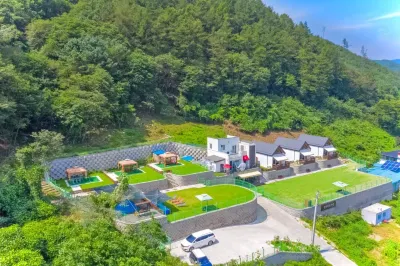 Yangpyeong Comfortable Dog Pension 日新洞附近的飯店