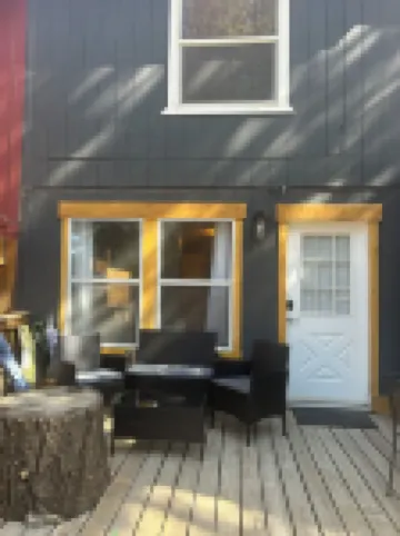 Modern condo walking distance to EVERYTHING.