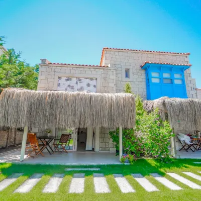 Alacati Marina Palace Hotels near Wyndy Beach