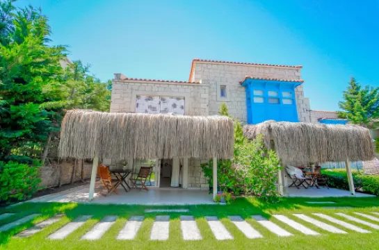 Alaçatı Marina Palace Otel
