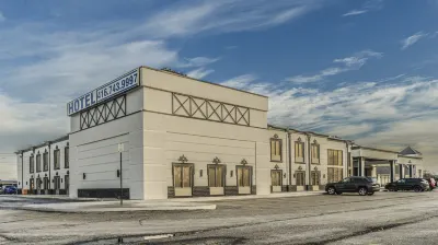 Woodbine Hotel & Suites Hotel dekat Toronto and Region Conservation Authority (TRCA)