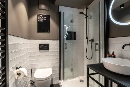 The Adams - Self Check in Hotel Отели в г. Гернсбах