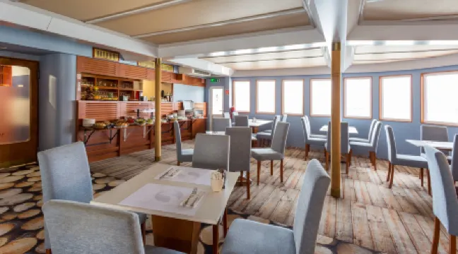 Grand Jules - Boat Hotel