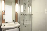 Ibis Versailles Château