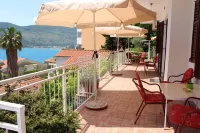 Guest House Tomanovic Hotels in Herceg Novi