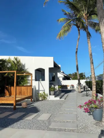Movida Inn Aruba Hoteles cerca de Playa Palm