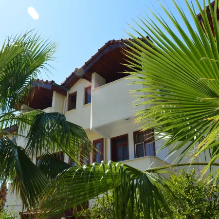 Erasmus Apart Hotel