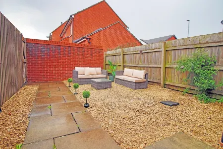 Isla House - Newport City Centre - Sleeps 7