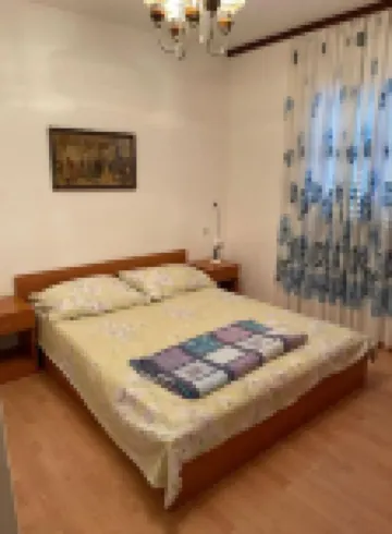 Green Apartment for 3