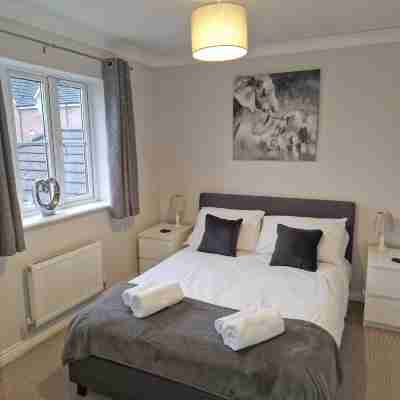 Finch House - Dog Friendly- 4 Bed House - Sleeps 10 - Pool Table - Hosted by Rentmyhouse Rooms