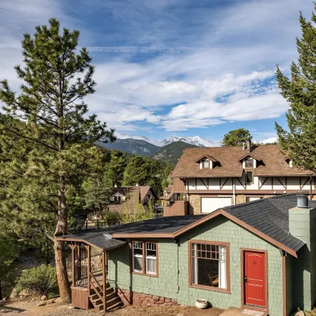 River Ridge Cottages