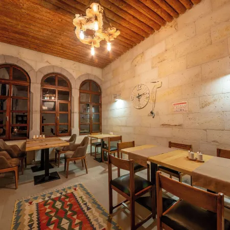 Kapalos Cave Suites
