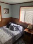 Cabin close to trails. Excellent location.