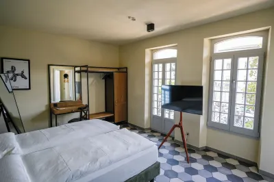 Seven Town House Boutique Hotel Отели в г. Локарно