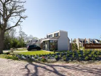 Holiday Home Vakantiepark 't Eibernest Texel