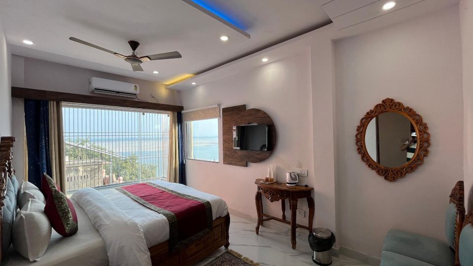 Hotel Shannti Inn with Ganges View