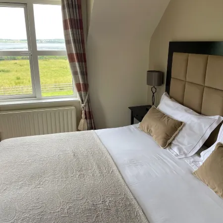 Keanes of Curraheen, Bar, Restaurant & Accommodation