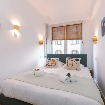 Comfy 1-bedroom Apartment With Side Seaview