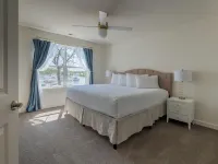2708 Harbor Court Hotels in Delavan