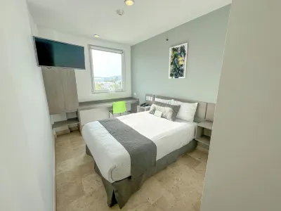 SR Hotel