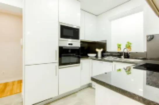 エスピーニョ ビーチ 4 ステイズ アパートメンツ