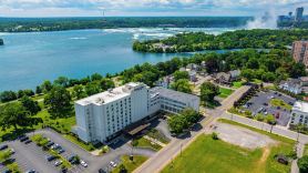 DoubleTree by Hilton Niagara Falls