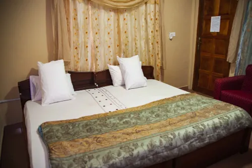 Skyways Hotel Hotels in Ngleshi Amanfro