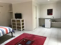 리틀 상그릴라 워네럽 호텔