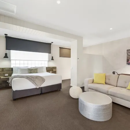 Moonlight Bay Apartments