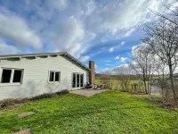 Bungalow Near the Ourthe and from the Centre of Town