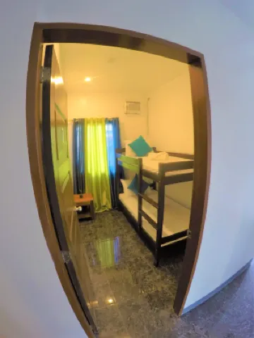 Fil-Can Hostel Coron โรงแรมใน