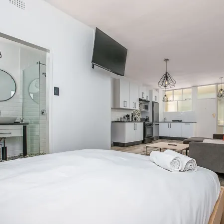 116 Illovo Mews Studio