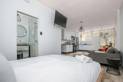 116 Illovo Mews Studio
