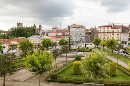 Casa Grande - Minho's Guest Отели рядом с достопримечательностью «Бон-Жезуш-ду-Монте»